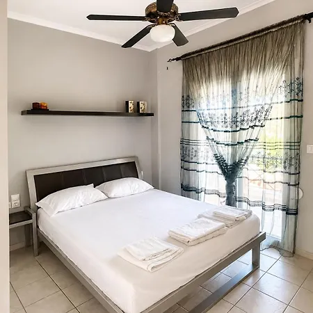 η γωνιά του ήλιου - 5' απο την παραλία Apartment *
